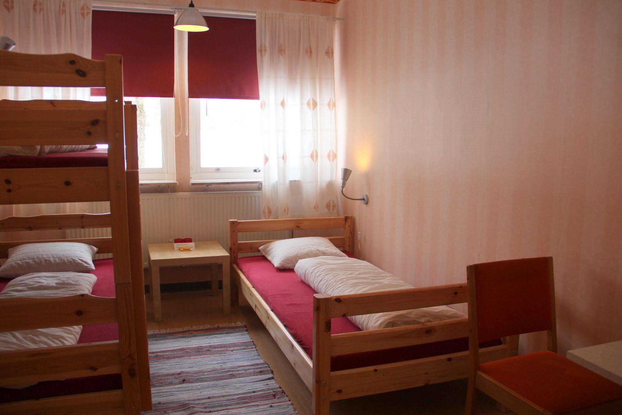 Haellefors Vandrarhem-Hostel & Kanotcenter Eksteriør bilde